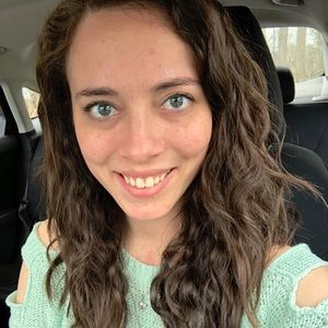 Meet your Posher, Ali